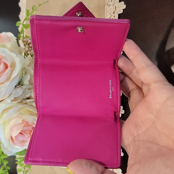 Authentic Balenciaga small wallet - Picture 7 of 8